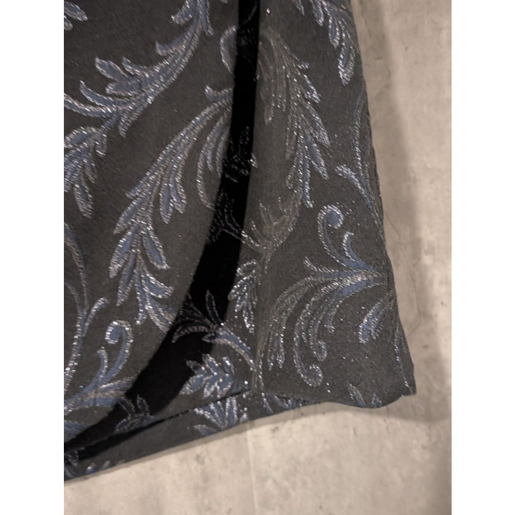 Women's LOFT Skirt Size 4 Black Blue Floral - Picture 3 of 9